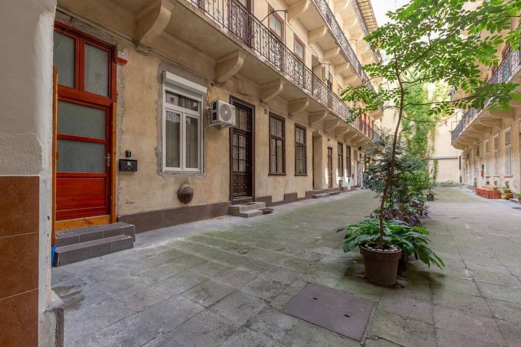 K5 Kis Apartment Budapest Exteriör bild
